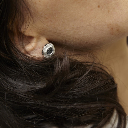 Blanco y negro, pendientes de presión, pequeños