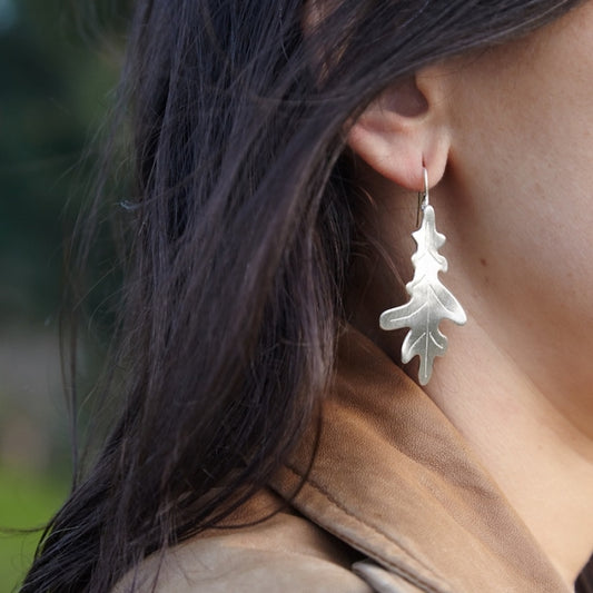 Carballo, pendientes grandes, de gancho móvil