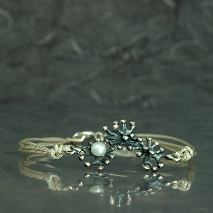 Anémona perla, pulsera de hilos