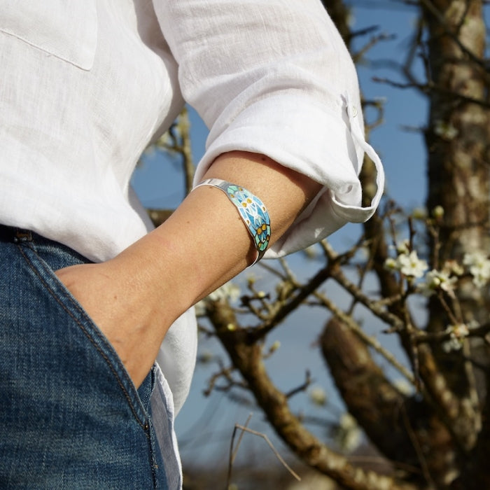 Marineda, pulsera tipo brazalete