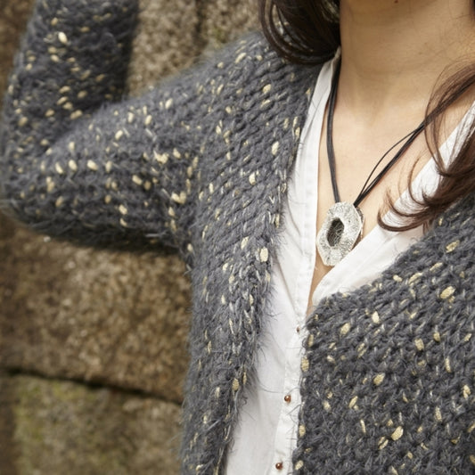 Blanco y negro, colgante grande