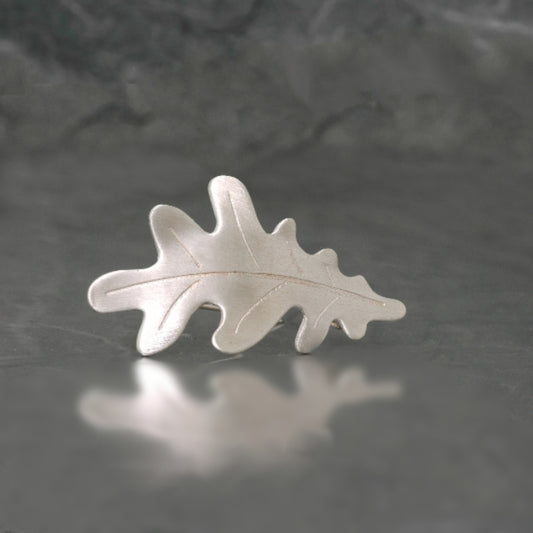 broche hoja Carballo, plata de Ley 925, acabado mate, de Ardentia