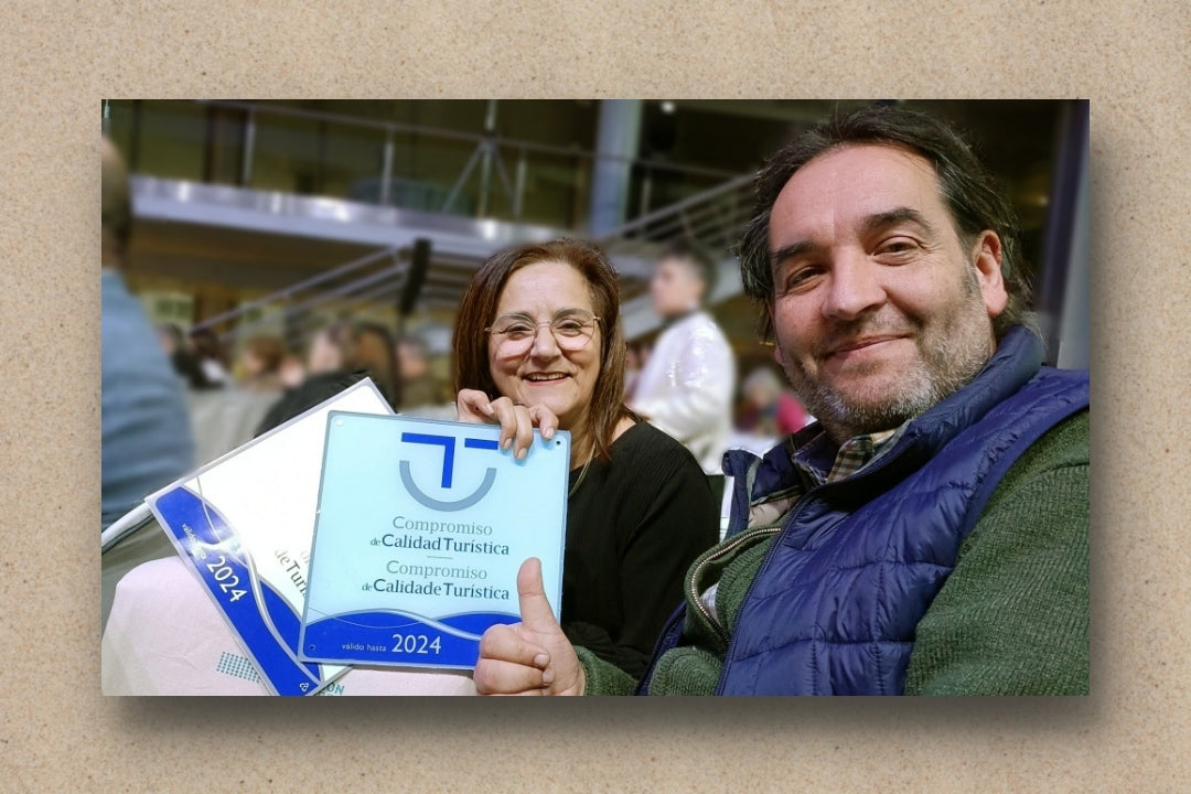 Sole Gándara y Luis González reciben el diploma SICTED de Ardentia Vigo