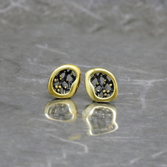 mini pendientes de presión de la coleccion Casiopea de Ardentia