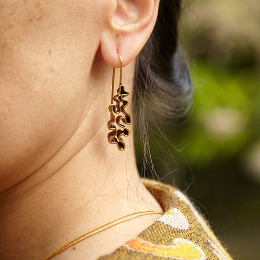 Bután, pendientes de gancho fijo