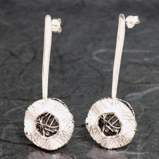 Blanco y negro, pendientes B2