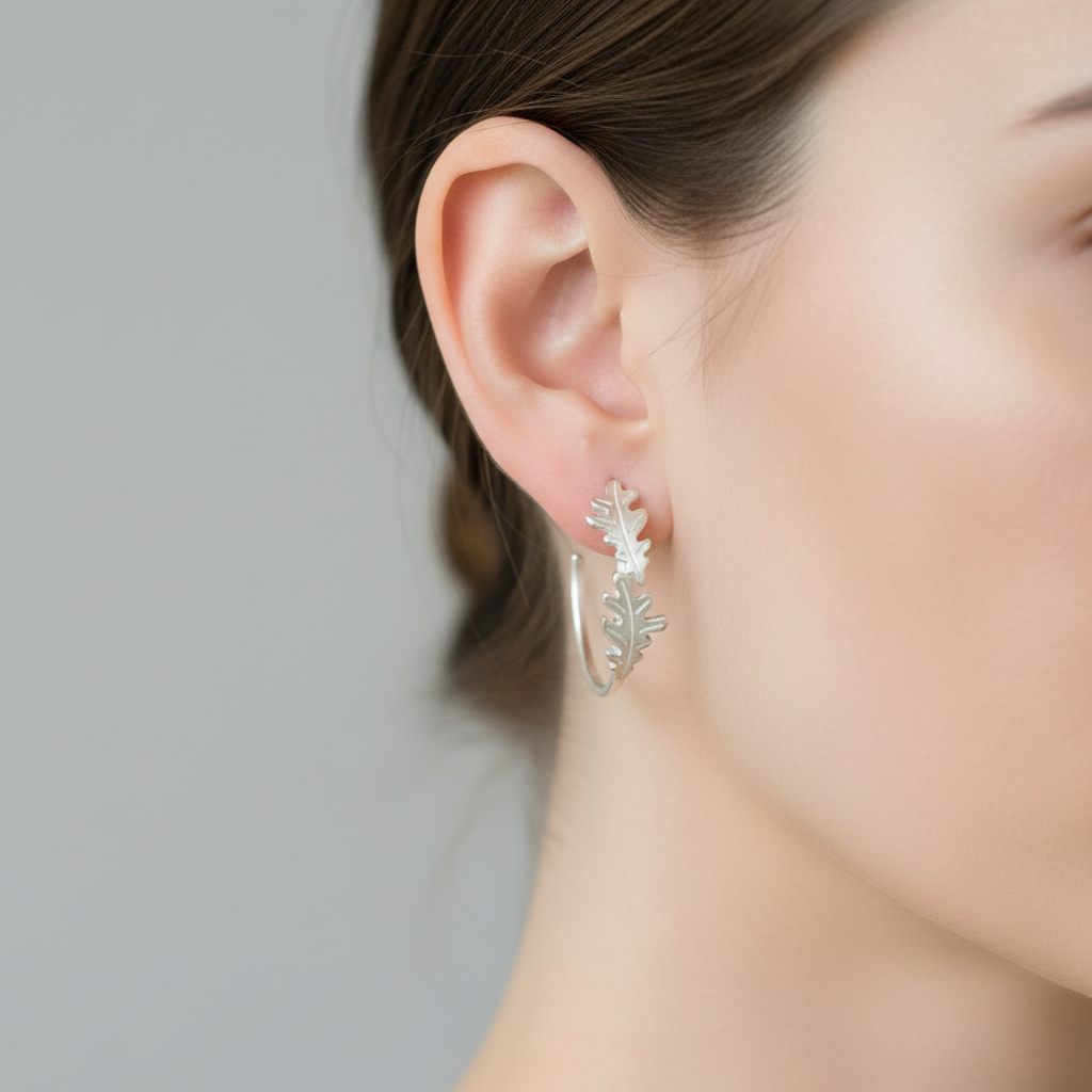 pendientes criolla de la colección Carballo, con hojitas de roble