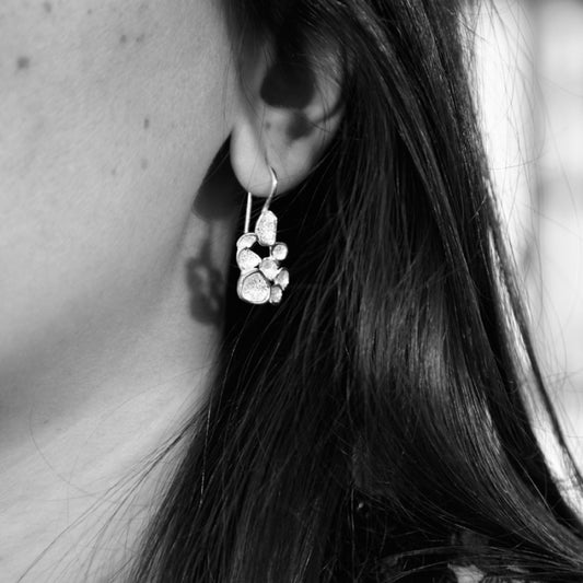 Dream blanco, pendientes pequeños, con gancho fijo