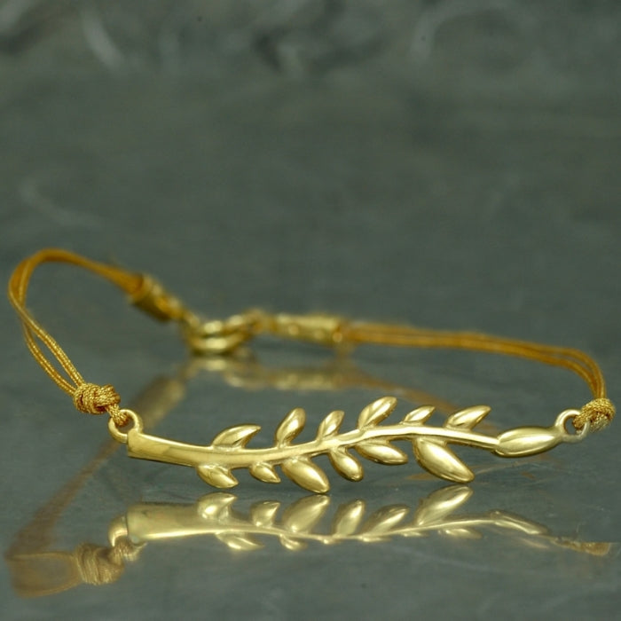 Fento chapado, pulsera de hilos