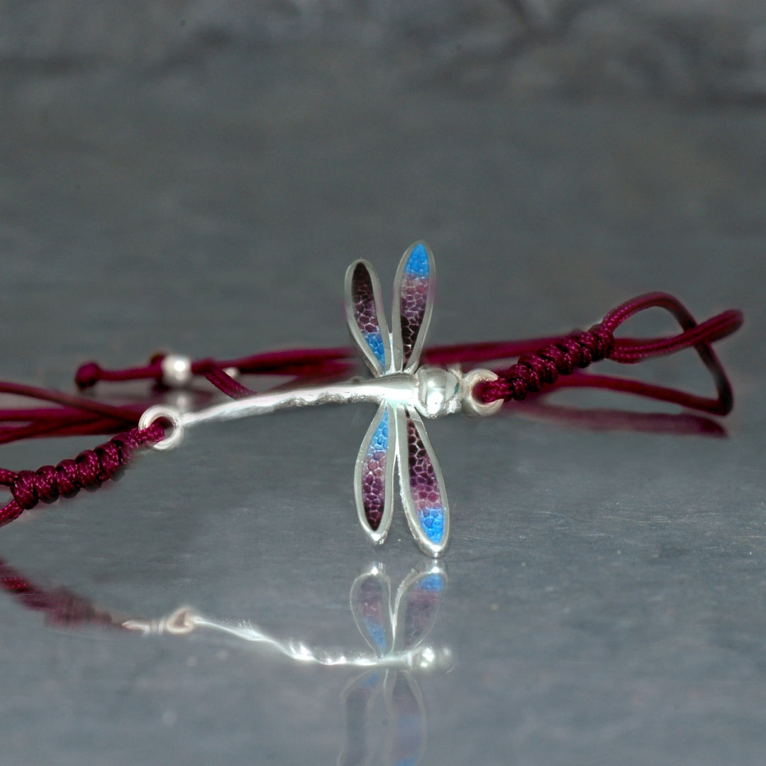 Libélula morada, pulsera de hilos, regulable