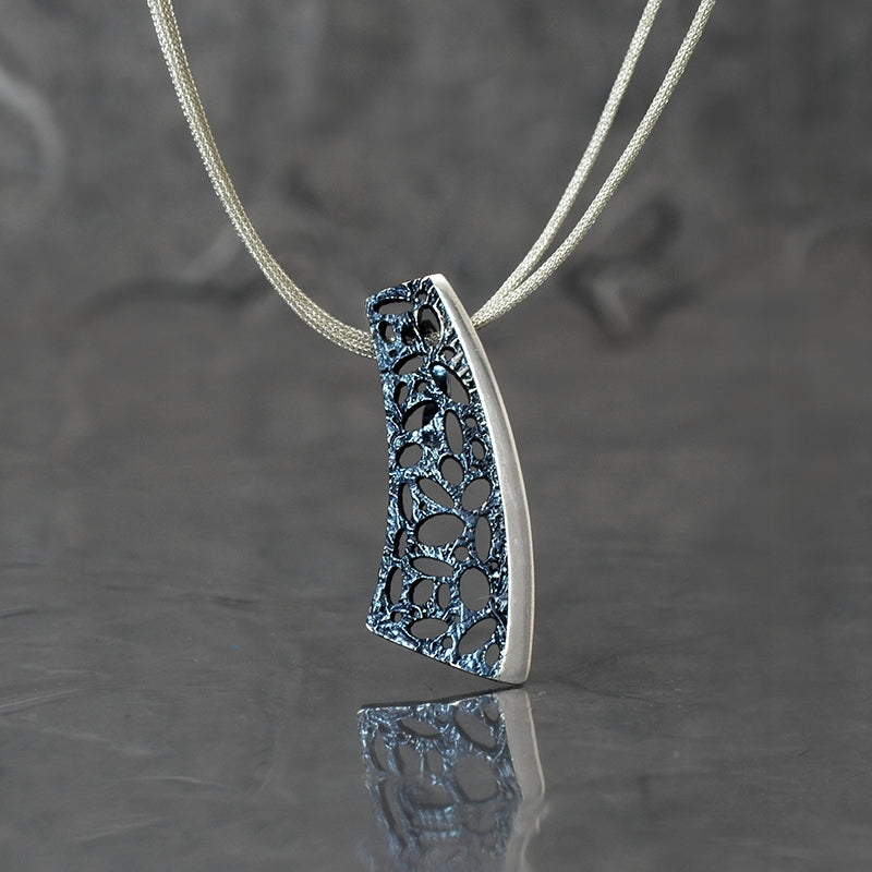 colgante mediano coleccion oslo marengo de ardentia, plata 925 con galvanizado