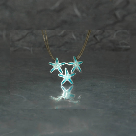 Mare Estrelas, Colgante triple