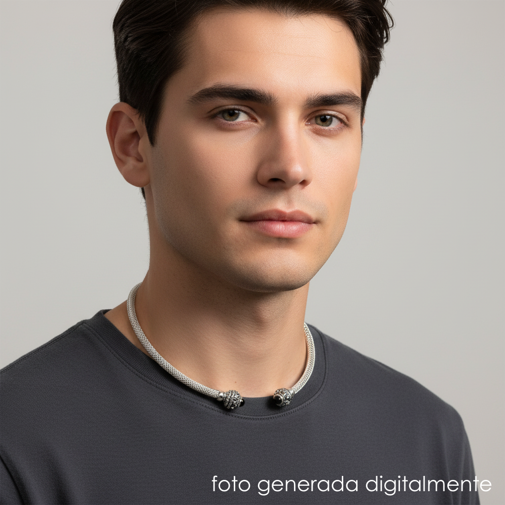 Chico con gargantilla Torque Azabache en plata 925 con filigrana – Ardentia